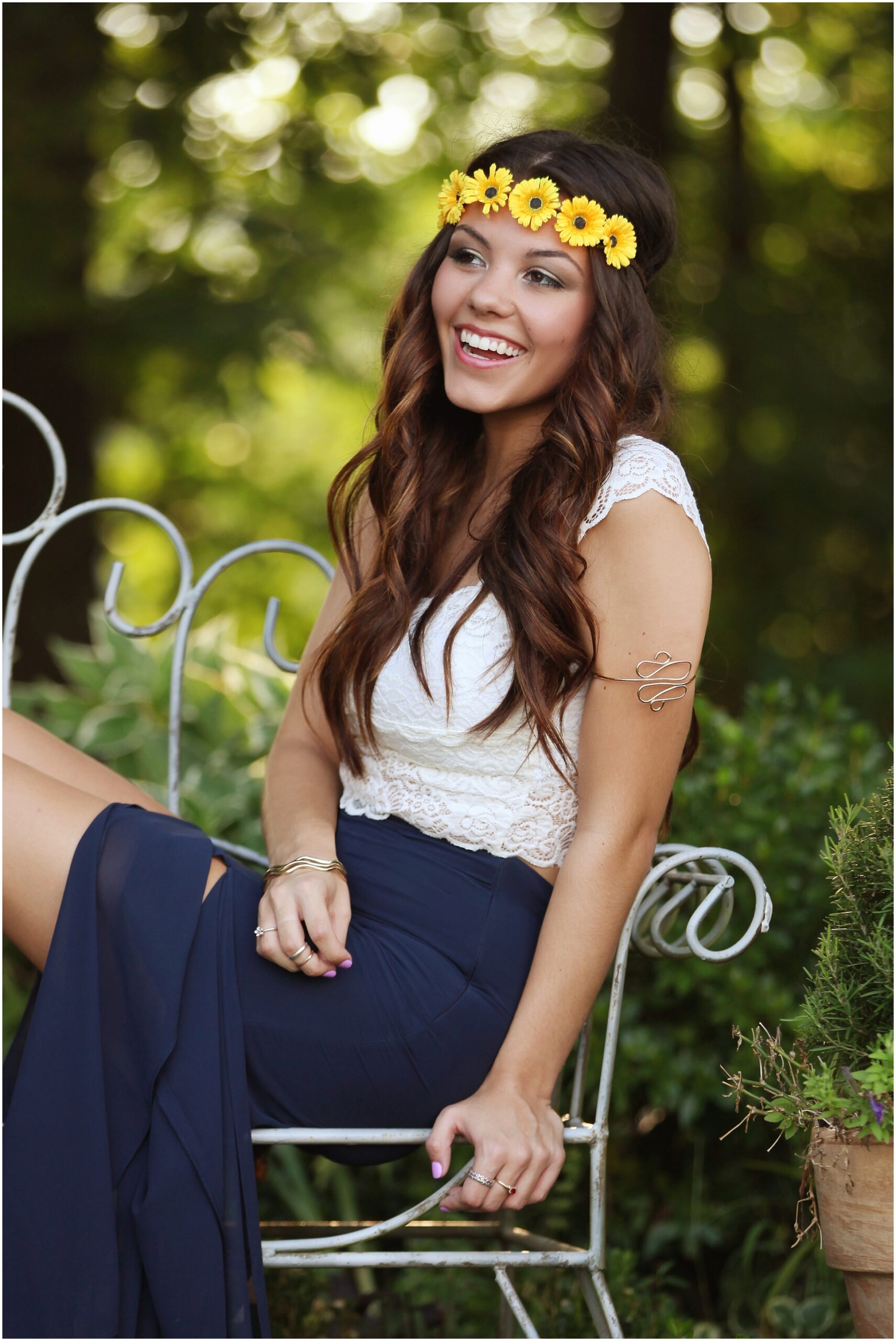 Bohemian Inspired Senior Session | Two Chics Photography | www.twochicsphotography.com