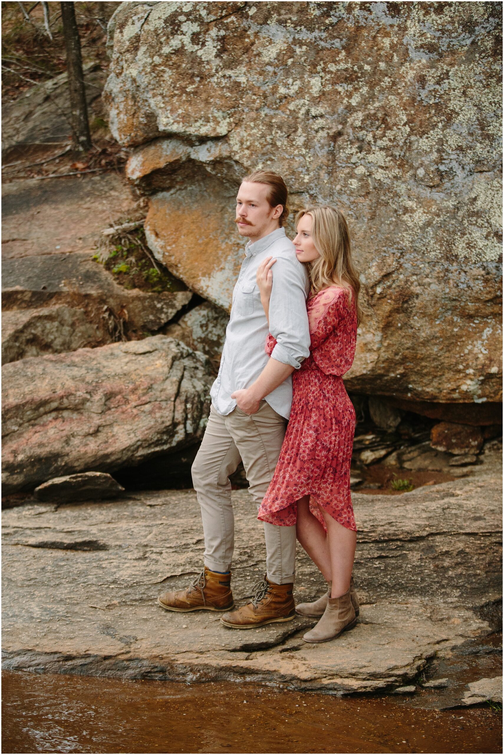 High Fall's State Park Session | Two Chics Photography | www.twochicsphotography.com