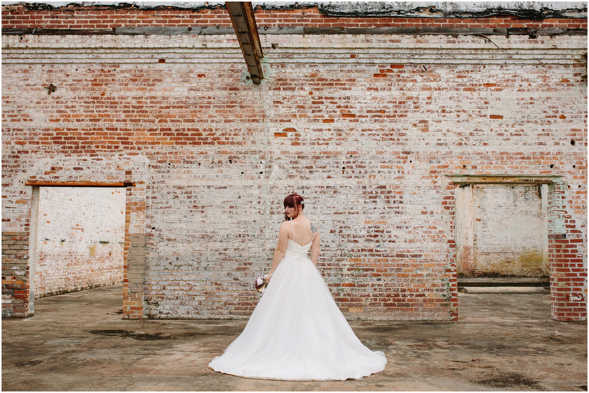 The Old Jefferson Cotton Mill Industrial Wedding | Old Jefferson Cotton Mill | Athens, Georgia Wedding Photographers | Two Chics Photography | www.twochicsphotography.com